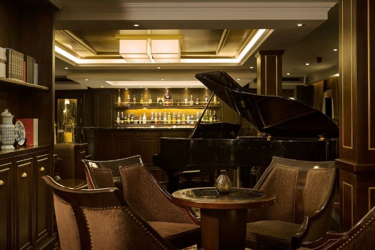 Du Thuyền Paradise Elegance Hạ Long